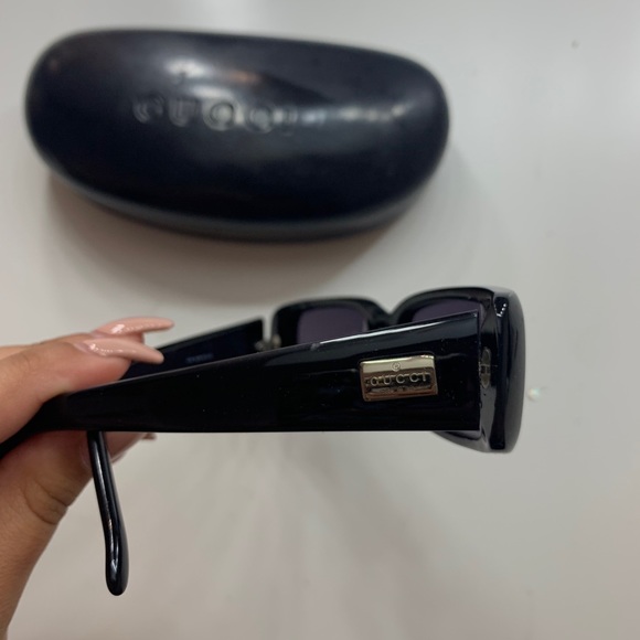 Gucci sunglasses - Picture 3 of 5